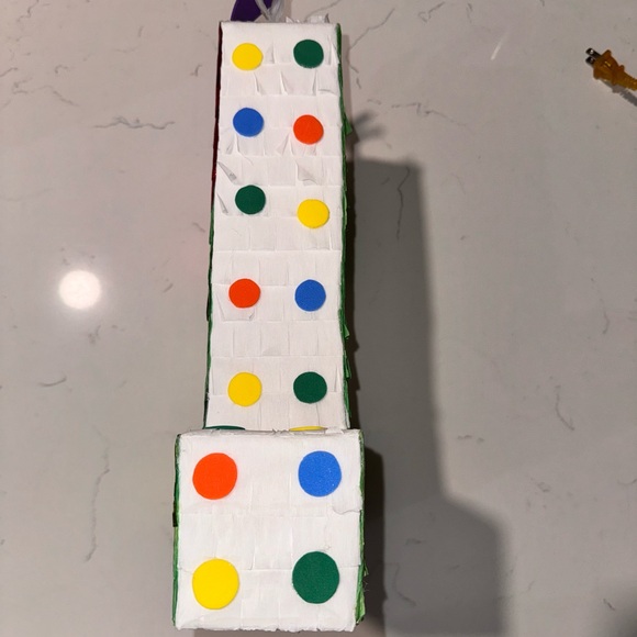 The Very Hungry Caterpillar number 1 piñata - Picture 7 of 11